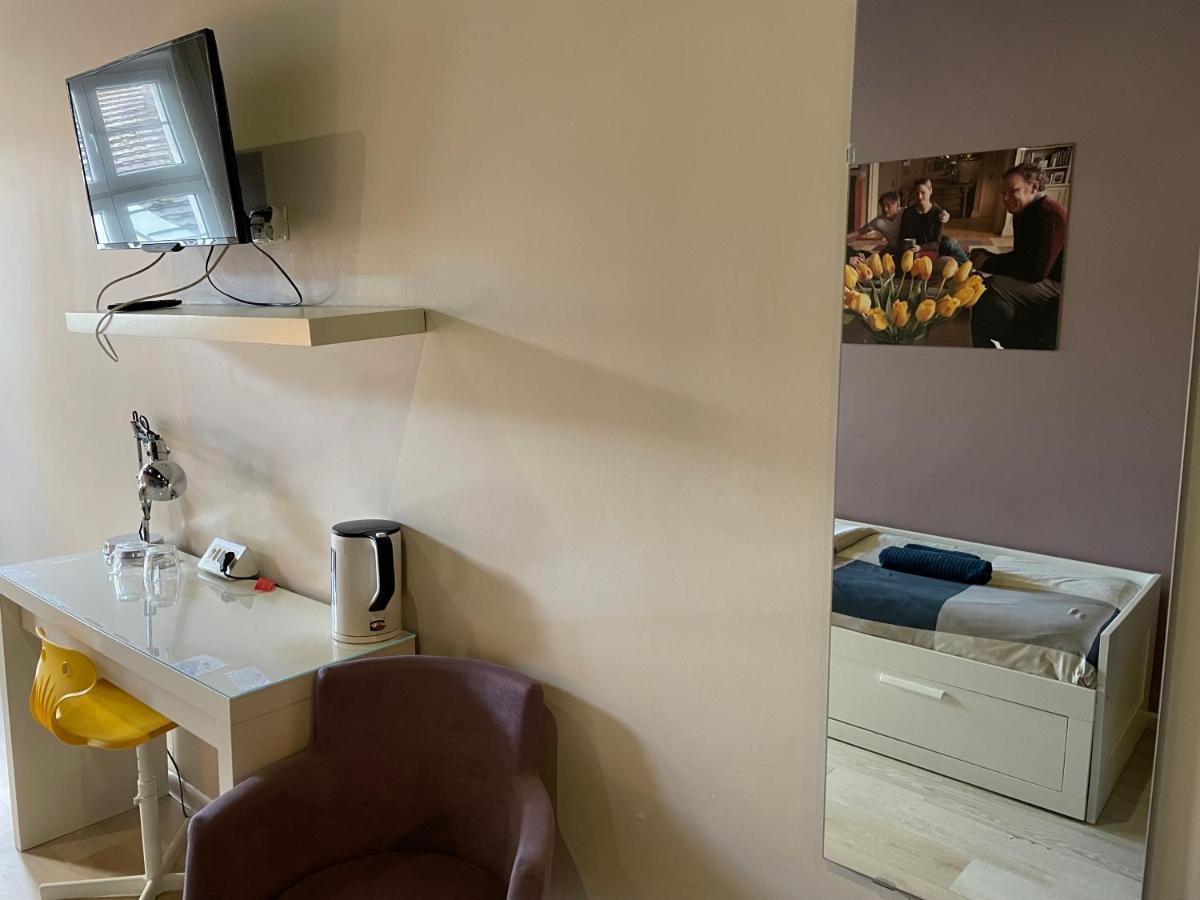 One More Night Apartment, Poznan Old Town Екстер'єр фото